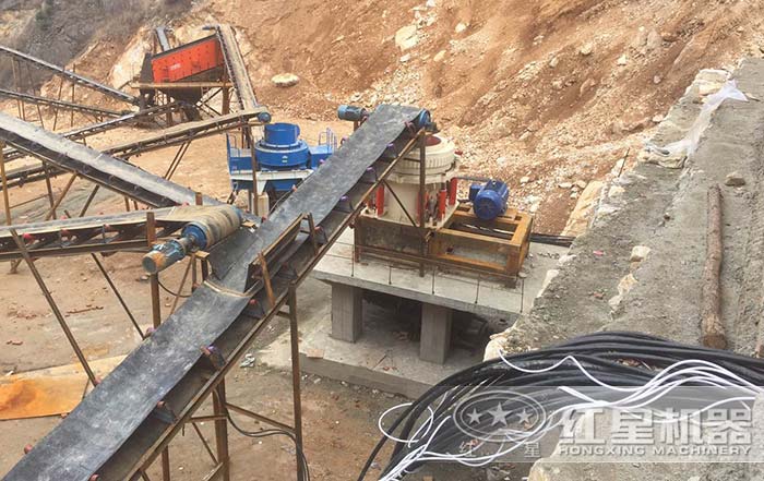 花崗巖破碎生產(chǎn)線之所選設(shè)備-鄂破（粗破）、圓錐破（細破）、制砂機（制砂）