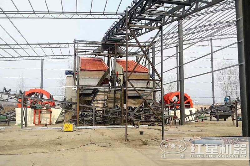 風(fēng)化石制砂現(xiàn)場