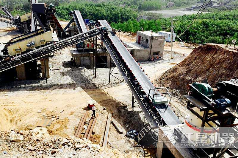 石頭制砂現(xiàn)場實拍