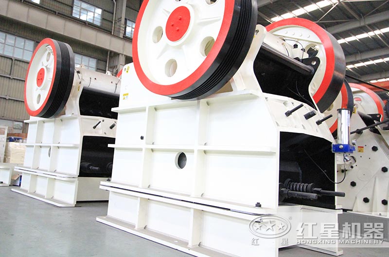 顎式破碎機(jī)