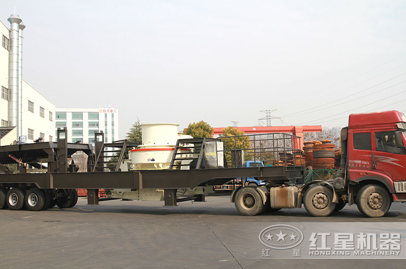 流動輪式軋石機(jī)發(fā)貨
