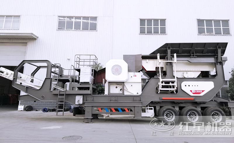 移動(dòng)款顎式粉碎石頭機(jī)