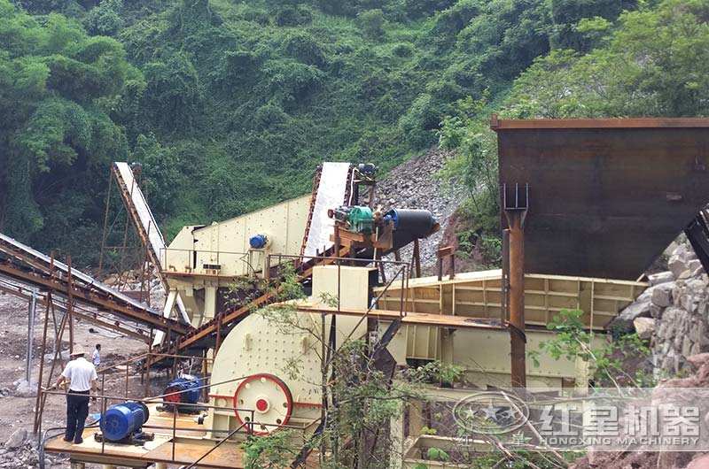 重錘式破碎現(xiàn)場