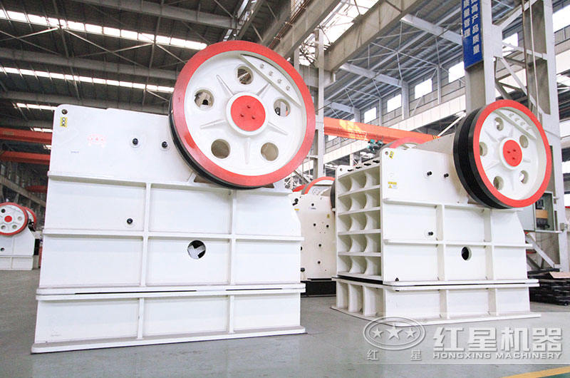 顎式砸石機車間現(xiàn)貨