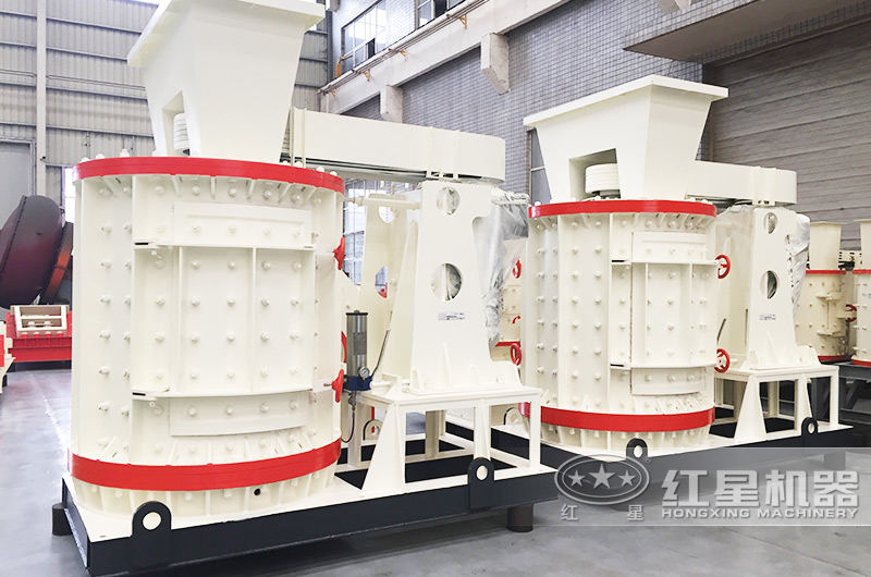 立式板錘制砂機車間現(xiàn)貨型號眾多