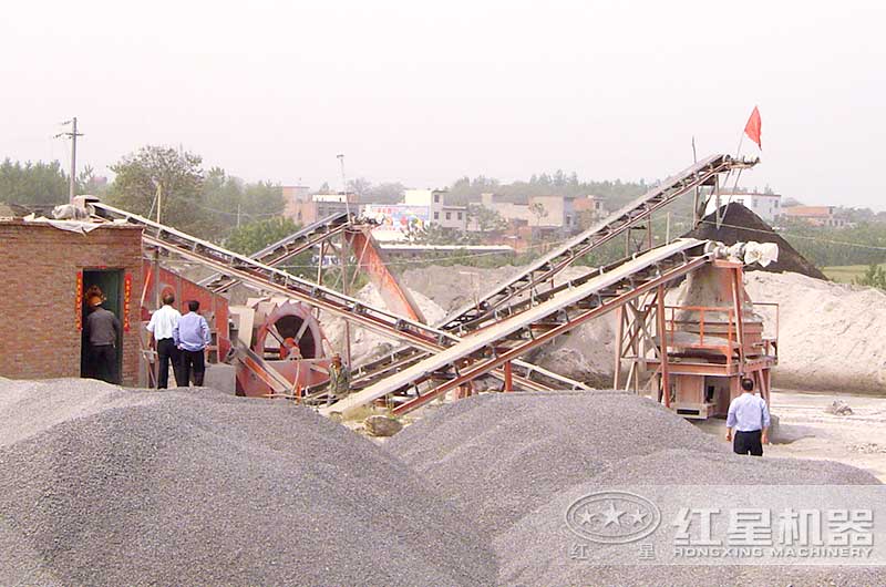 小型制砂機_HX制砂機生產(chǎn)現(xiàn)場