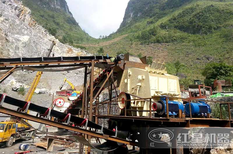 石油焦生產(chǎn)現(xiàn)場(chǎng)