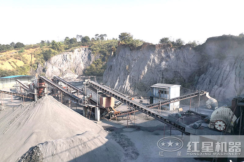 干法制砂現(xiàn)場