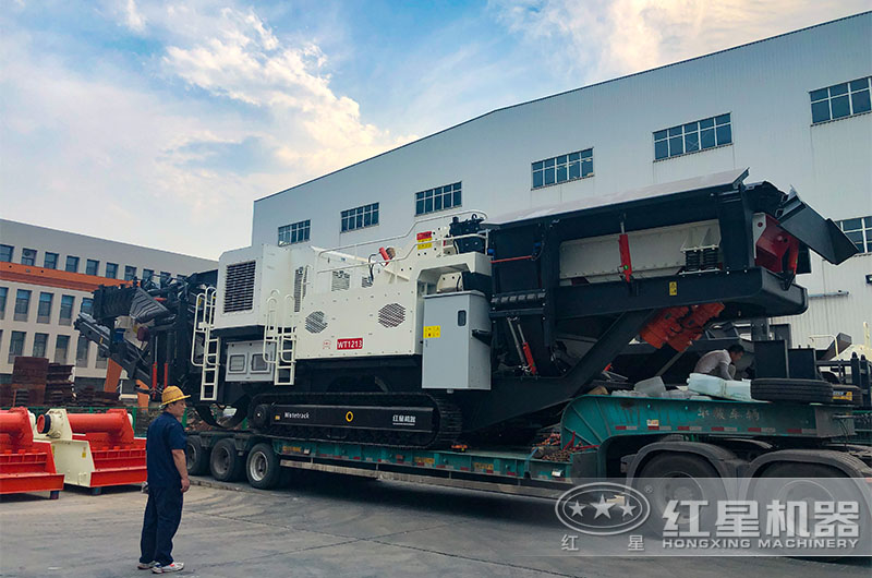 移動式破碎機發(fā)貨現(xiàn)場
